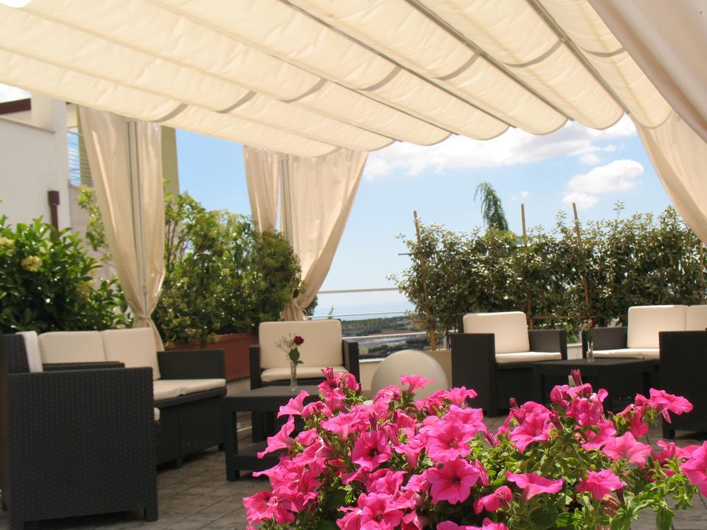 Hotel Vittoria San Giovanni Rotondo Exterior foto
