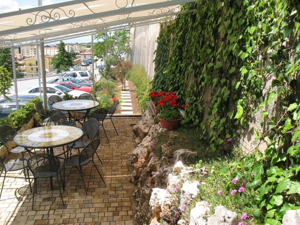 Hotel Vittoria San Giovanni Rotondo Exterior foto
