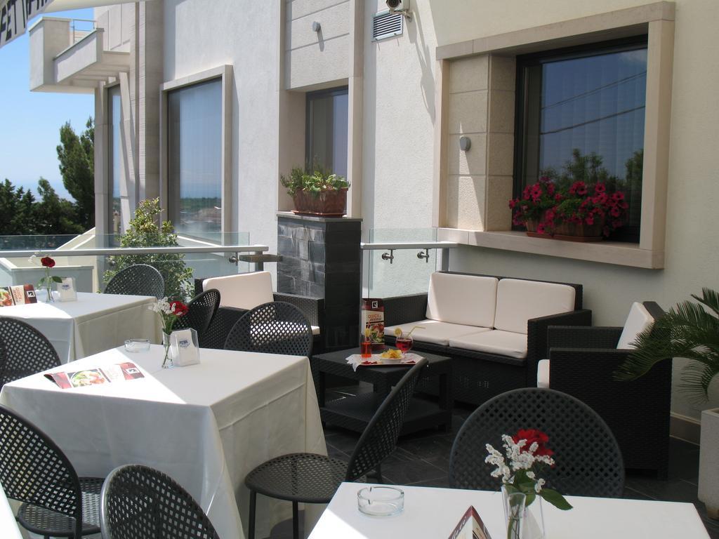 Hotel Vittoria San Giovanni Rotondo Exterior foto